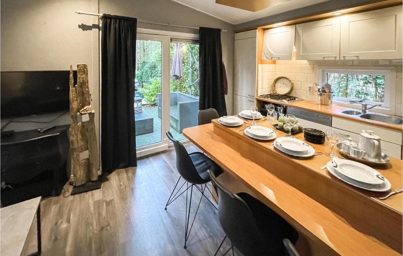 Awesome Home In Emst With Kitchen Exterior foto